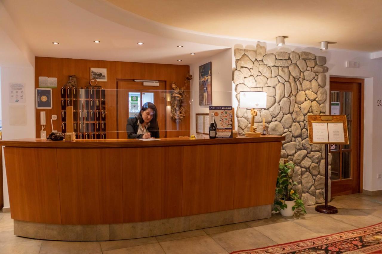 Hotel Martinerhof San Lorenzo di Sebato Εξωτερικό φωτογραφία