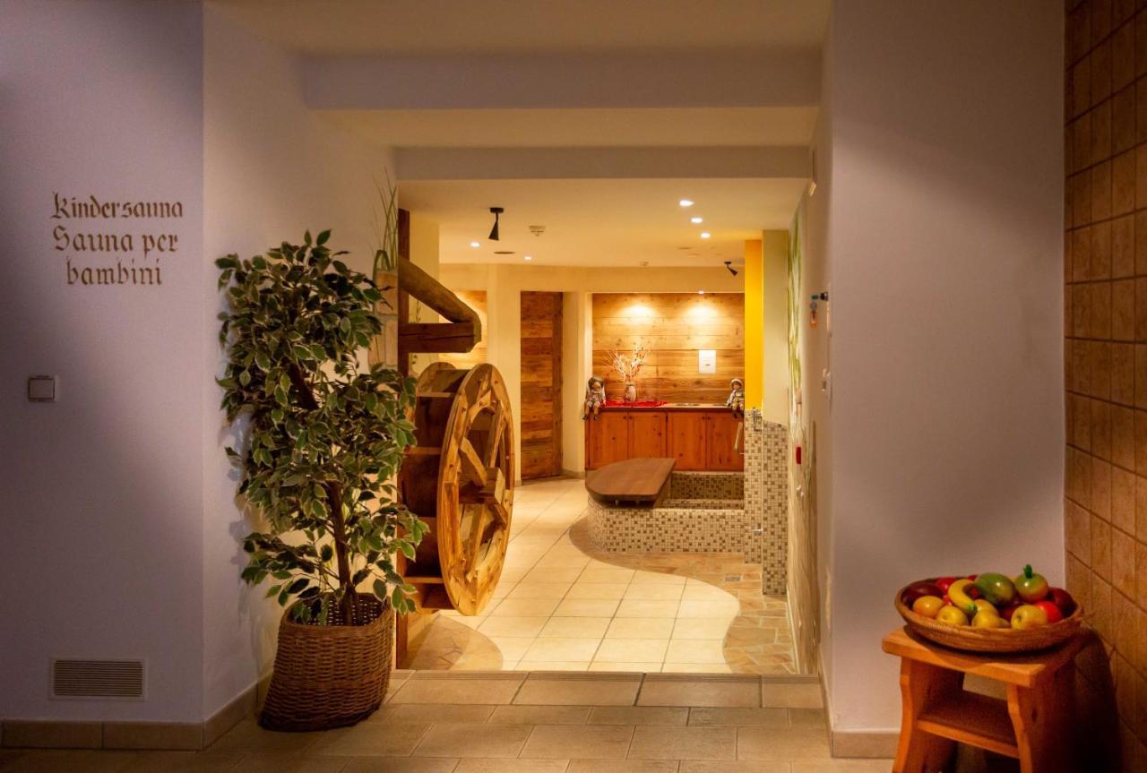 Hotel Martinerhof San Lorenzo di Sebato Εξωτερικό φωτογραφία