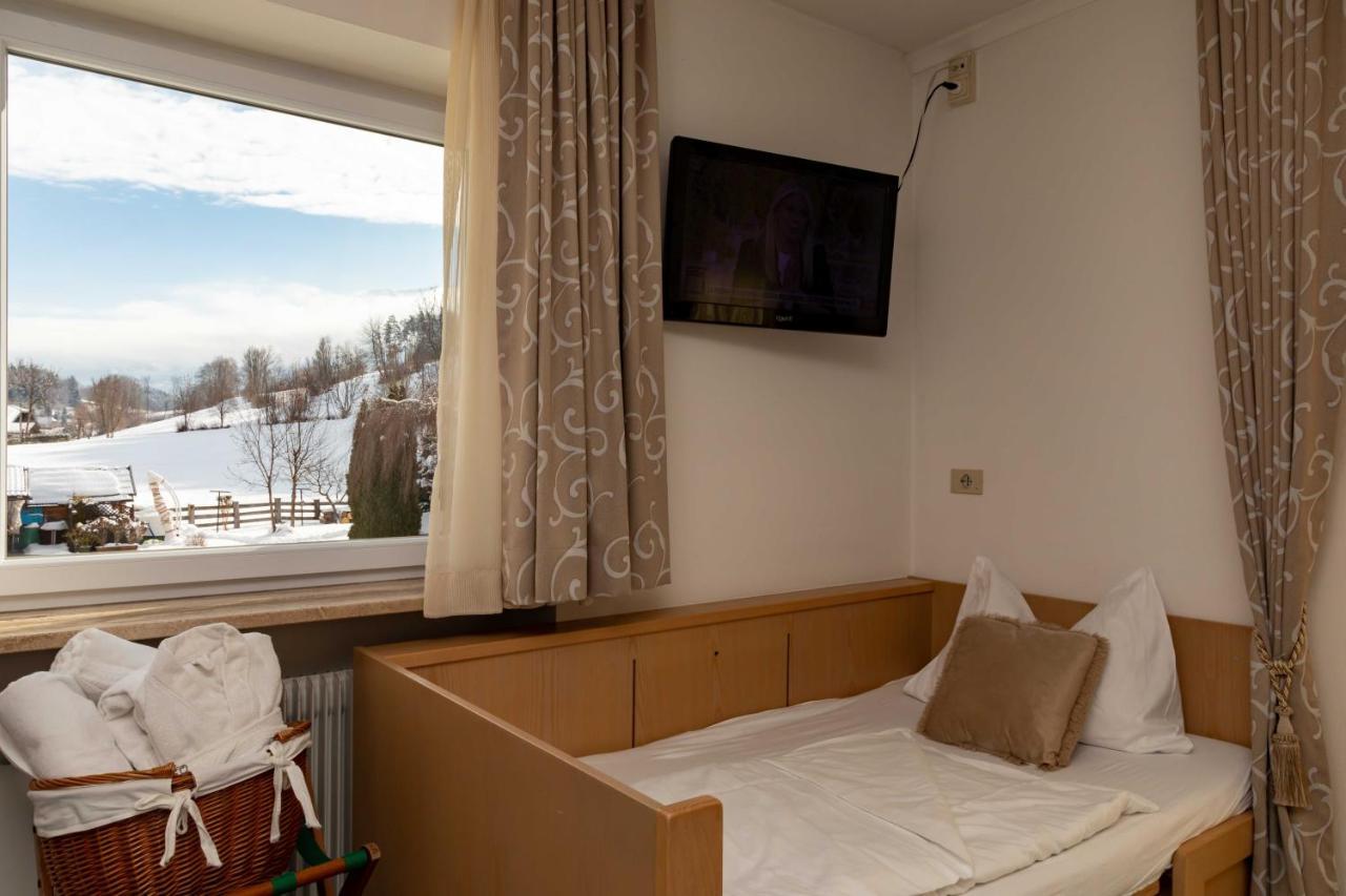 Hotel Martinerhof San Lorenzo di Sebato Εξωτερικό φωτογραφία