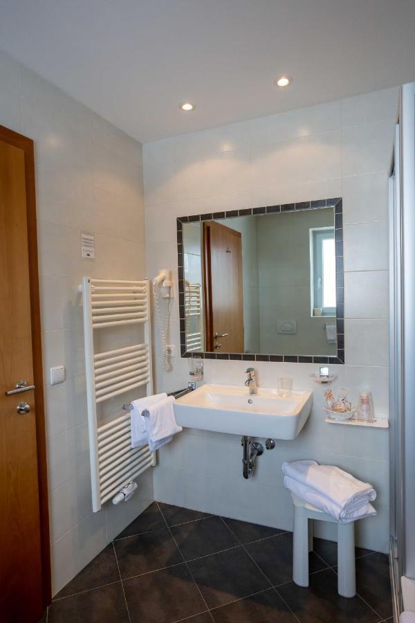 Hotel Martinerhof San Lorenzo di Sebato Εξωτερικό φωτογραφία